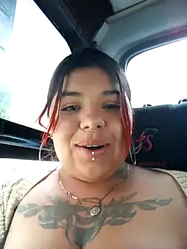 Snapshot of snow_belle chatting on November 6, 2025, 4:55 pm snow belle online show from November 6, 2025, 4:55 pm