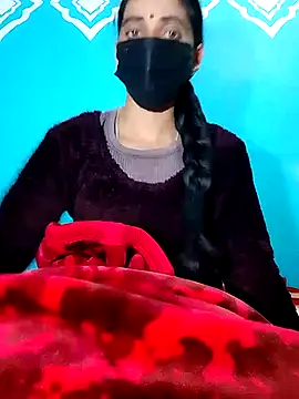 Pahadi couple online show from November 25, 2025, 8:25 am