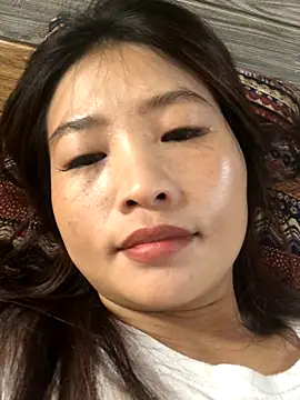 LiLy-0477 online show from October 12, 2025, 9:32 am