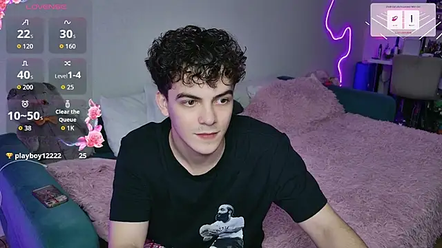 Snapshot of Alice18James chatting on October 9, 2025, 5:02 pm Alice18James online show from October 9, 2025, 5:02 pm