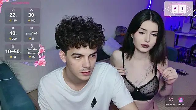 Snapshot of Alice18James chatting on October 3, 2025, 4:19 pm Alice18James online show from October 3, 2025, 4:19 pm