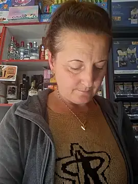 Snapshot of Fluturas2 chatting on September 27, 2025, 12:55 pm Fluturas2 online show from September 27, 2025, 12:55 pm