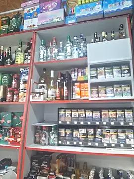 Snapshot of Fluturas2 chatting on October 14, 2025, 2:17 pm Fluturas2 online show from October 14, 2025, 2:17 pm