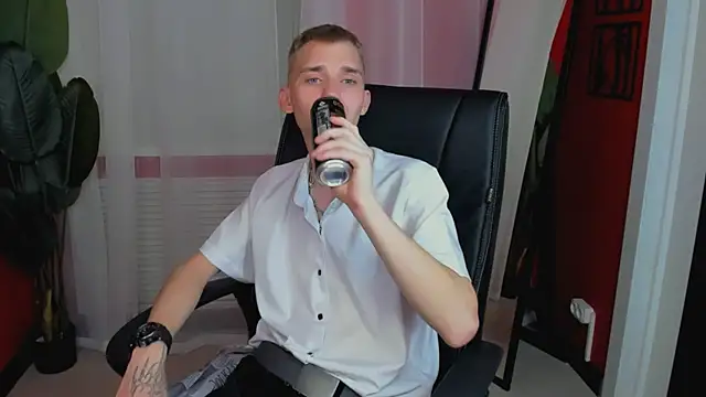 TimBlaks online show from October 16, 2025, 9:01 pm