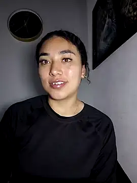 Snapshot of AmberGold- chatting on December 4, 2025, 9:52 am AmberGold- online show from December 4, 2025, 9:52 am