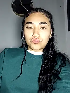 Snapshot of AmberGold- chatting on November 24, 2025, 8:25 am AmberGold- online show from November 24, 2025, 8:25 am