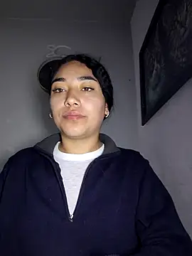 Snapshot of AmberGold- chatting on November 5, 2025, 9:23 am AmberGold- online show from November 5, 2025, 9:23 am