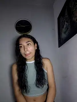 Snapshot of AmberGold- chatting on November 6, 2025, 8:29 am AmberGold- online show from November 6, 2025, 8:29 am