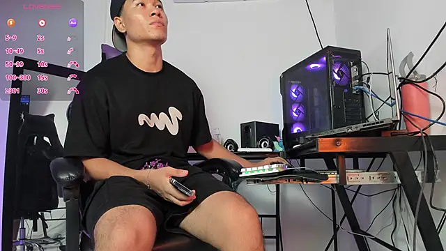 kenji azura1 online show from November 3, 2025, 7:46 am