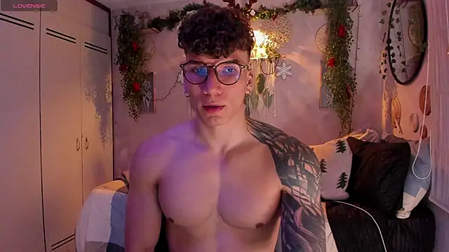 Snapshot of estebandi_do chatting on December 23, 2025, 12:33 am estebandi do online show from December 23, 2025, 12:33 am