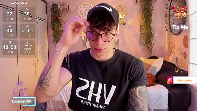 Snapshot of estebandi_do chatting on January 13, 2026, 8:46 pm estebandi do online show from January 13, 2026, 8:46 pm