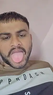 Frvgggghh online show from March 1, 2026, 6:46 am