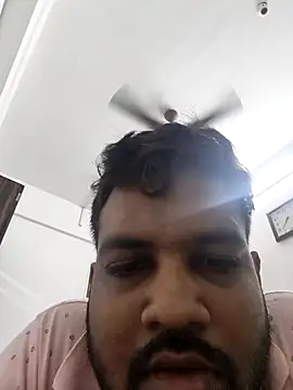 vinay smalldick online show from April 18, 2026, 2:08 pm