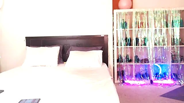 k4kendraxxx online show from September 12, 2025, 9:42 am