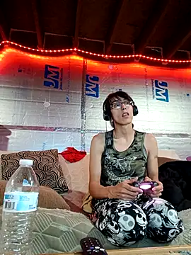 HeartlessHarleyQuinn325 online show from September 14, 2025, 11:32 am