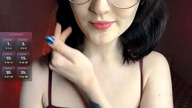 FakeLamb online show from April 25, 2026, 9:01 pm