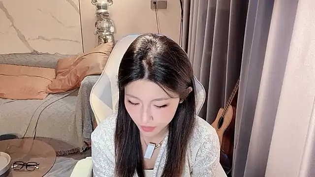 Lixinel-520 online show from November 19, 2025, 1:16 am