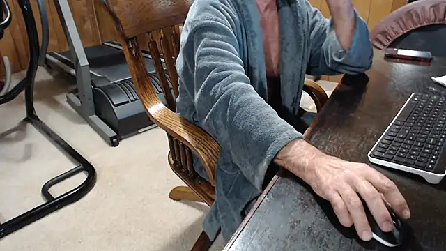 Snapshot of billy471 chatting on October 14, 2025, 3:34 pm billy471 online show from October 14, 2025, 3:34 pm