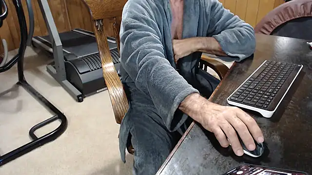 Snapshot of billy471 chatting on October 15, 2025, 3:53 pm billy471 online show from October 15, 2025, 3:53 pm