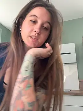 Snapshot of duomagique_off chatting on April 7, 2026, 3:03 pm duomagique off online show from April 7, 2026, 3:03 pm