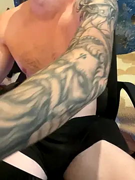 fronkie9384 online show from November 13, 2025, 9:35 am