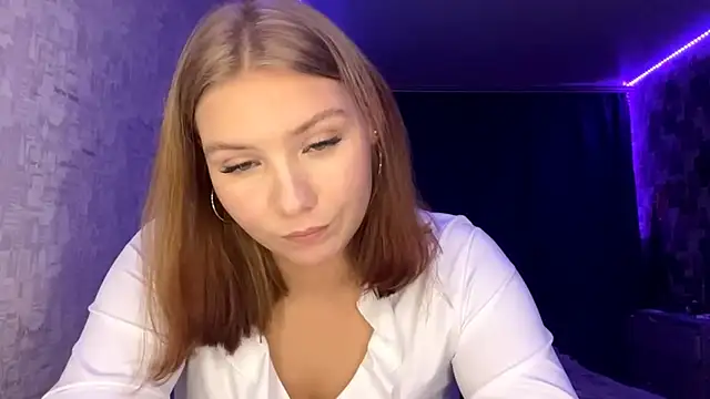 Snapshot of SwiiSweet chatting on October 18, 2025, 1:02 pm SwiiSweet online show from October 18, 2025, 1:02 pm