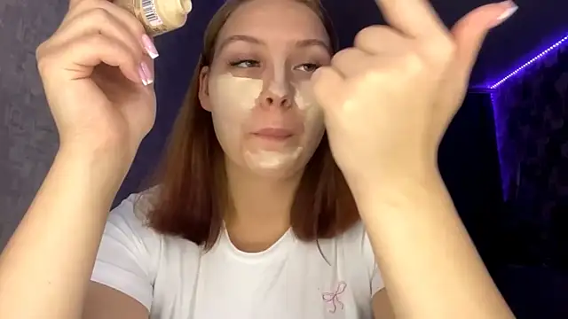 Snapshot of SwiiSweet chatting on October 16, 2025, 4:04 pm SwiiSweet online show from October 16, 2025, 4:04 pm