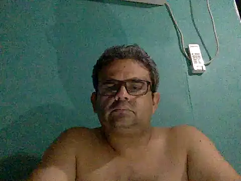 Snapshot of Katracho6969 chatting on October 8, 2025, 4:03 am Katracho6969 online show from October 8, 2025, 4:03 am