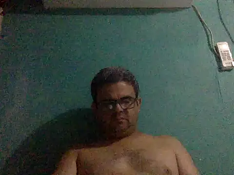 Snapshot of Katracho6969 chatting on October 2, 2025, 12:14 am Katracho6969 online show from October 2, 2025, 12:14 am