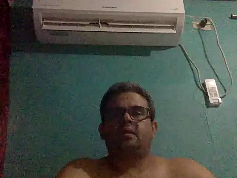 Snapshot of Katracho6969 chatting on September 28, 2025, 3:24 am Katracho6969 online show from September 28, 2025, 3:24 am