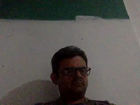 Katracho6969 online show from December 18, 2025, 1:26 pm