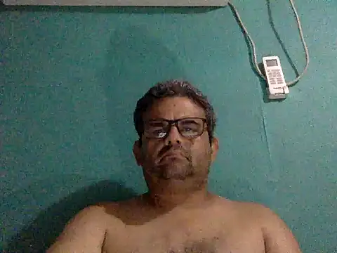 Snapshot of Katracho6969 chatting on October 5, 2025, 2:35 am Katracho6969 online show from October 5, 2025, 2:35 am
