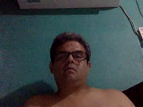 Snapshot of Katracho6969 chatting on October 13, 2025, 4:58 am Katracho6969 online show from October 13, 2025, 4:58 am