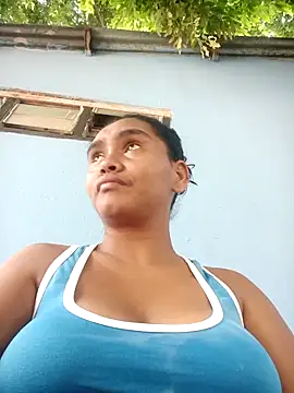 Snapshot of Lucy-Ferr chatting on October 19, 2025, 4:21 pm Lucy-Ferr online show from October 19, 2025, 4:21 pm