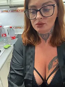 IrishmilfAnna online show from October 16, 2025, 7:00 pm
