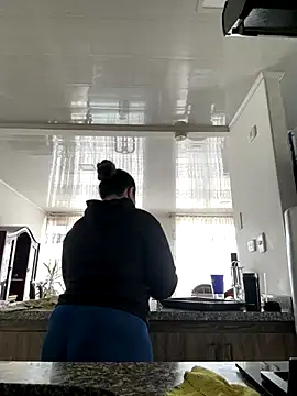 Snapshot of PortuPAWG chatting on November 18, 2025, 7:17 pm PortuPAWG online show from November 18, 2025, 7:17 pm