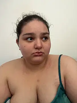 Snapshot of PortuPAWG chatting on July 4, 2026, 10:14 pm PortuPAWG online show from July 4, 2026, 10:14 pm