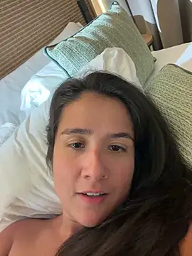 Maria-and-Charly online show from April 18, 2026, 7:07 pm