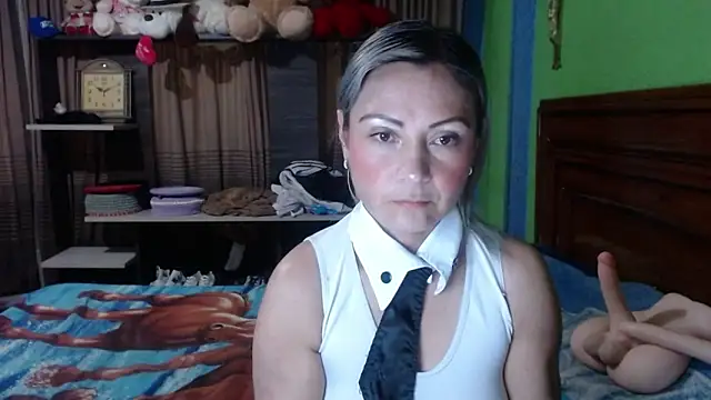Snapshot of _Charlize_theron_ chatting on October 16, 2025, 11:46 pm Charlize theron online show from October 16, 2025, 11:46 pm