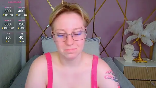 AlexandraGreen online show from April 11, 2026, 9:18 pm