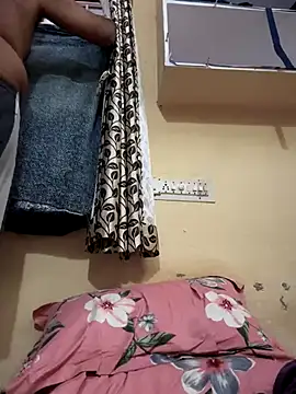 Snapshot of hahaha1319 chatting on September 25, 2025, 12:11 pm hahaha1319 online show from September 25, 2025, 12:11 pm