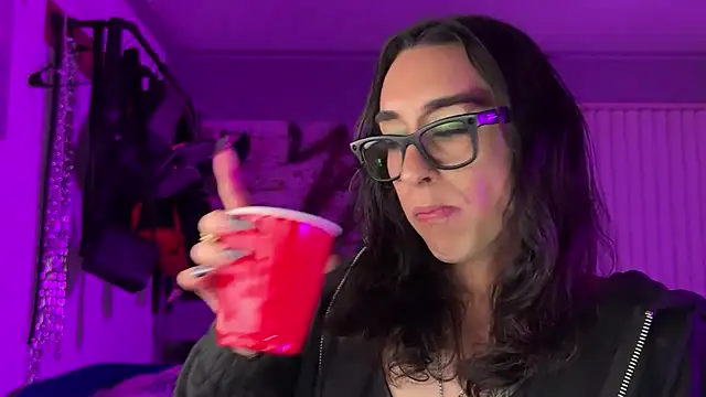 xoFrankie online show from February 24, 2026, 3:29 am