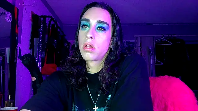 xoFrankie online show from October 30, 2025, 4:22 am