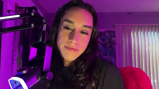 xoFrankie online show from April 14, 2026, 12:59 am