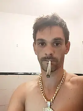 Snapshot of benur94 chatting on October 29, 2025, 2:54 am benur94 online show from October 29, 2025, 2:54 am