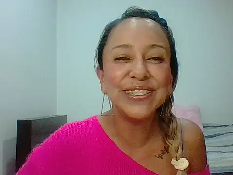 Snapshot of leah_susman chatting on October 31, 2025, 2:19 am leah susman online show from October 31, 2025, 2:19 am