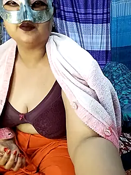 Tanisha-Chy online show from February 17, 2026, 5:32 pm