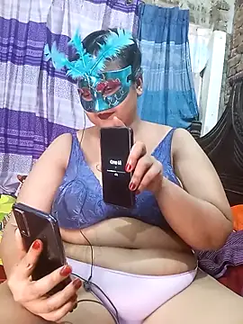 Tanisha-Chy online show from May 14, 2026, 5:43 pm
