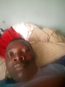 Snapshot of Mrhugeblack chatting on September 28, 2025, 8:32 am Mrhugeblack online show from September 28, 2025, 8:32 am
