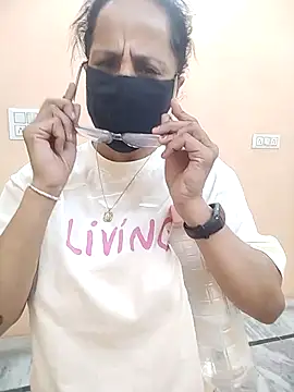 meenu bhabhi547 online show from April 7, 2026, 5:20 am